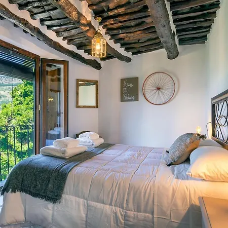 Casa De Arriba